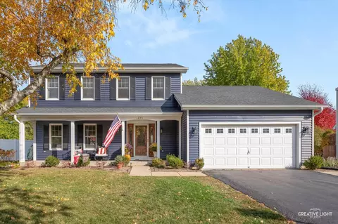 1235 Herrington Pl, Geneva, IL 60134