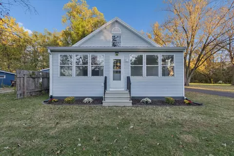 303 S Ferry St, Rockton, IL 61072
