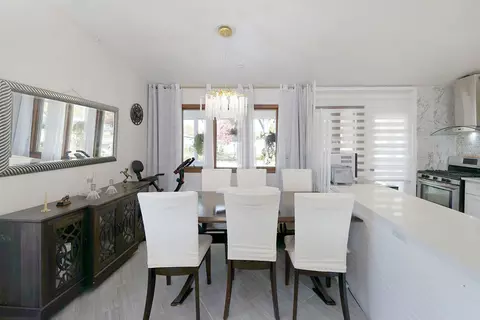 Dining - 2503 Fulle St, Rolling Meadows, IL 60008 photo 2 of 2