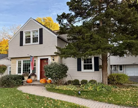 Undisclosed, Glen Ellyn, IL 60137