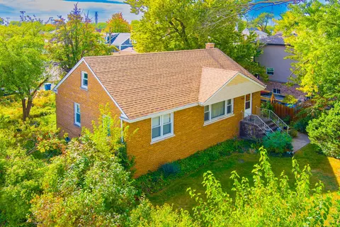 7635 W 65th Pl, Summit, IL 60501 photo 2