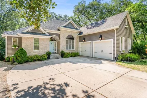 8617 N 381 W, Lake Village, IN 46349