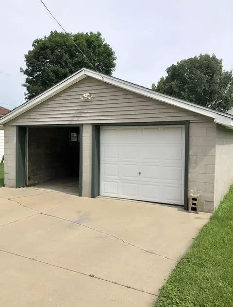 Other - 2021 7th St, Peru, IL 61354 photo 3 of 3