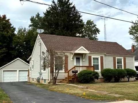 212 E Vanburen St, Marengo, IL 60152