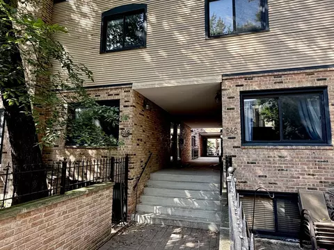 648 W Belden Ave #B, Chicago, IL 60614