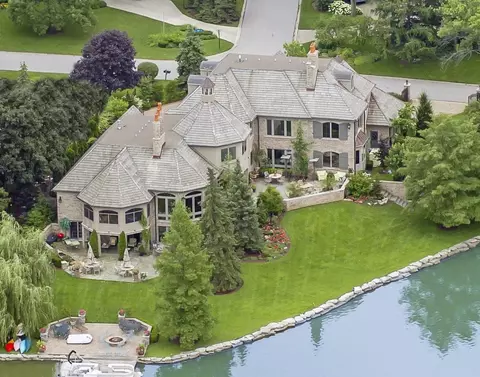 561 W 58th St, Hinsdale, IL 60521