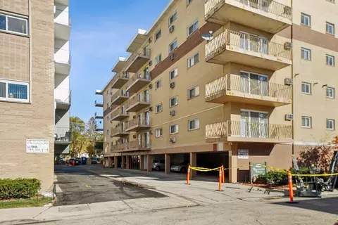 7443 Washington St #307, Forest Park, IL 60130