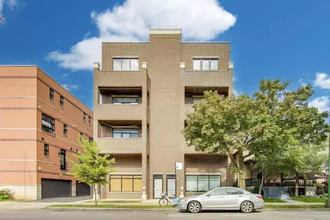 2224 W Touhy Ave #3N, Chicago, IL 60645