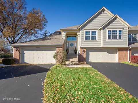 30 W091 Penny Ln #30W091, Warrenville, IL 60555