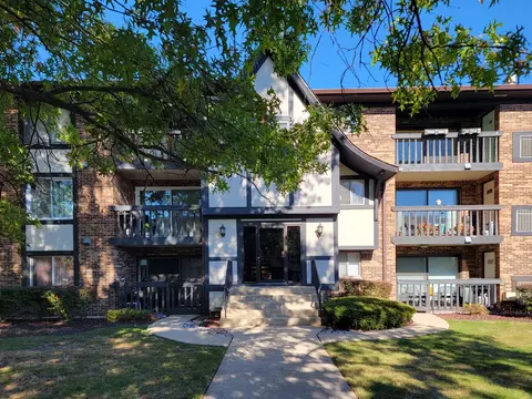 13635 Lamon Ave #A23, Crestwood, IL 60418