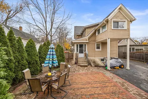 Exterior - 1017 Center St, Elgin, IL 60120 photo 10 of 11