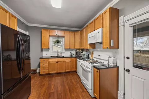 Kitchen - 1017 Center St, Elgin, IL 60120 photo 2 of 2