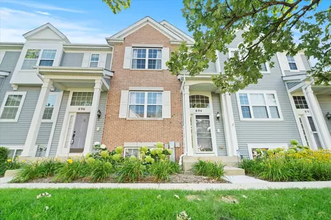 894 Clover Ln, Pingree Grove, IL 60140