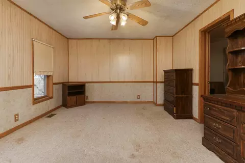 Bedroom - 32892 Mcclure Rd, Colfax, IL 61728 photo 3 of 7