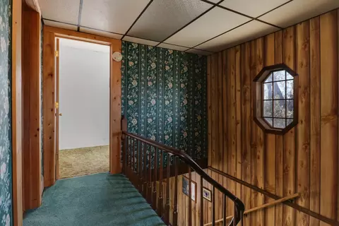 Entry Way - 32892 Mcclure Rd, Colfax, IL 61728 photo 3 of 4