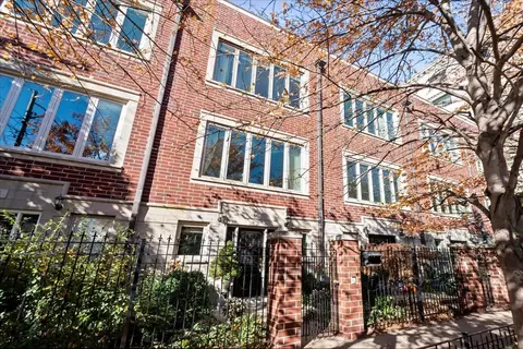 658 N Green St, Chicago, IL 60642