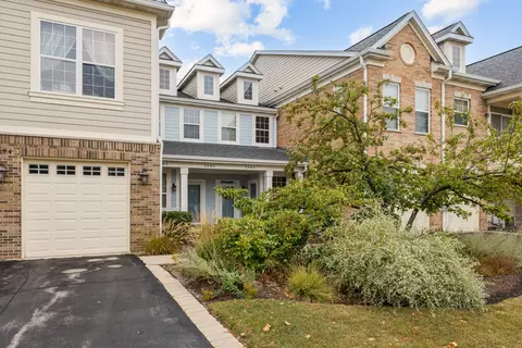 1386 Scarboro Rd #1102, Schaumburg, IL 60193
