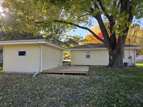 311 Maple St, Prophetstown, IL 61277 photo 9