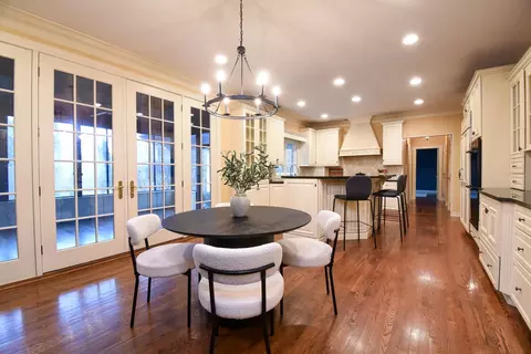 Dining - 3 Bridle Ct, Burr Ridge, IL 60527 photo 1 of 3