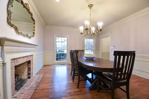 Dining - 3 Bridle Ct, Burr Ridge, IL 60527 photo 3 of 3