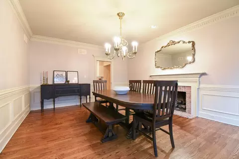 Dining - 3 Bridle Ct, Burr Ridge, IL 60527 photo 2 of 3