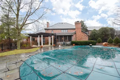 Exterior - 3 Bridle Ct, Burr Ridge, IL 60527 photo 5 of 6
