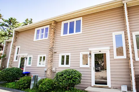 590 Green Bay Rd, Glencoe, IL 60022