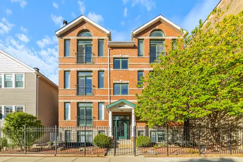 2106 W Erie St #1E, Chicago, IL 60612