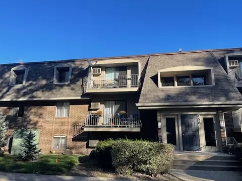 158 E Bailey Rd #F, Naperville, IL 60565