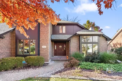 Exterior - 7612 Ridgewood Ln, Burr Ridge, IL 60527 photo 3 of 9