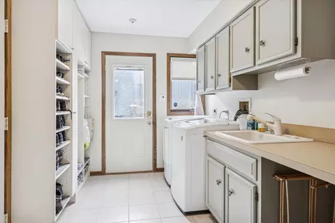 Other - 7612 Ridgewood Ln, Burr Ridge, IL 60527 photo 2 of 5