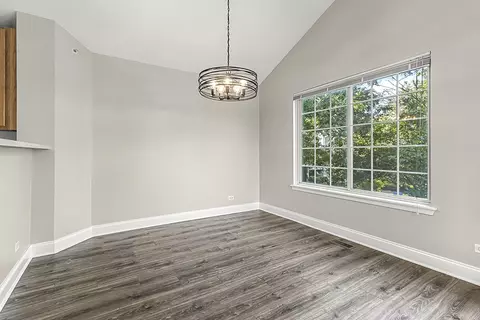 Dining - 161 Lucerne Ct, Wheeling, IL 60090 photo 3 of 3