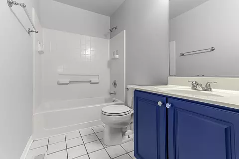 Bath - 161 Lucerne Ct, Wheeling, IL 60090 photo 2 of 2