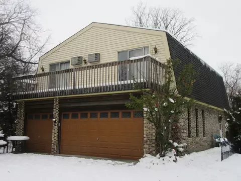 740 N Junior Ter, Elmhurst, IL 60126 photo 2
