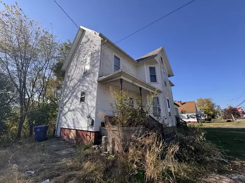 Exterior - 1101 Lake St, Kewanee, IL 61443 photo 1 of 2