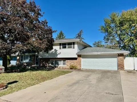 631 Concord Pl, Bourbonnais, IL 60914