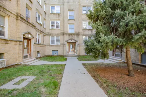 1703 W Wallen Ave #1C, Chicago, IL 60626