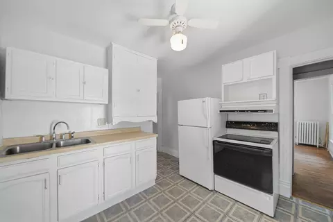 Kitchen - 1102 W 3rd St, Dixon, IL 61021 photo 3 of 4
