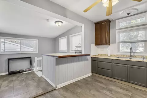 Entry Way - 5402 S 73rd Ave, Summit, IL 60501 photo 1 of 1