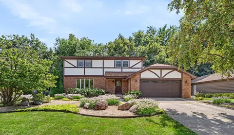 1007 Windsor Dr, Shorewood, IL 60404