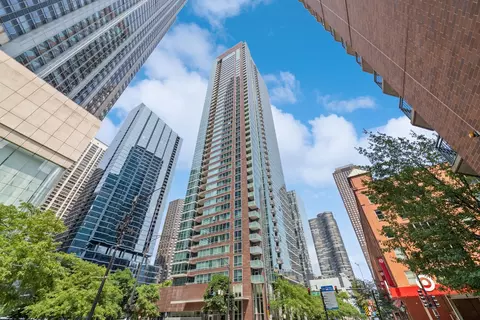 505 N Mcclurg Ct #1602, Chicago, IL 60611
