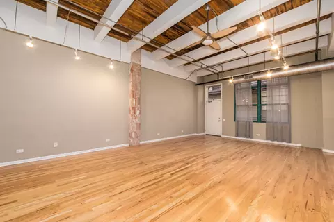 Living - 312 N May St #4J, Chicago, IL 60607 photo 1 of 3