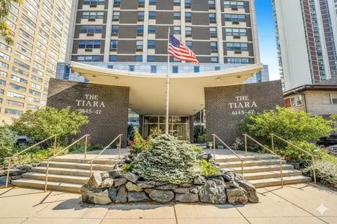 6147 N Sheridan Rd #7A, Chicago, IL 60660
