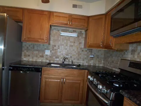 1925 Georgetown Ln, Hoffman Estates, IL 60169 photo 8