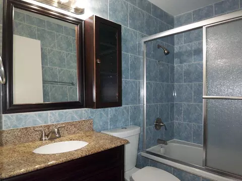 1925 Georgetown Ln, Hoffman Estates, IL 60169 photo 24