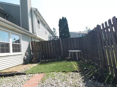 1925 Georgetown Ln, Hoffman Estates, IL 60169 photo 28