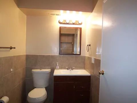 1925 Georgetown Ln, Hoffman Estates, IL 60169 photo 11