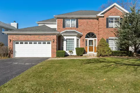 1166 Hummingbird Ln, Grayslake, IL 60030