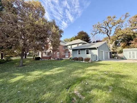 Exterior - 841 Douglas Ave, Elgin, IL 60120 photo 9 of 9