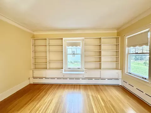 Living - 841 Douglas Ave, Elgin, IL 60120 photo 4 of 13